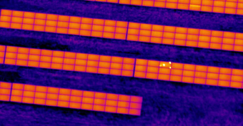 photovoltaikanlage schaden drohne wärmebild thermal