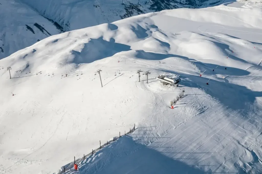 Skigebiete Überwachung drohnen winter dienstleistungen drohnenpilot